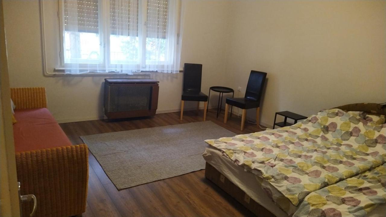 Tulipán Vendégház Apartamento Siófok Exterior foto