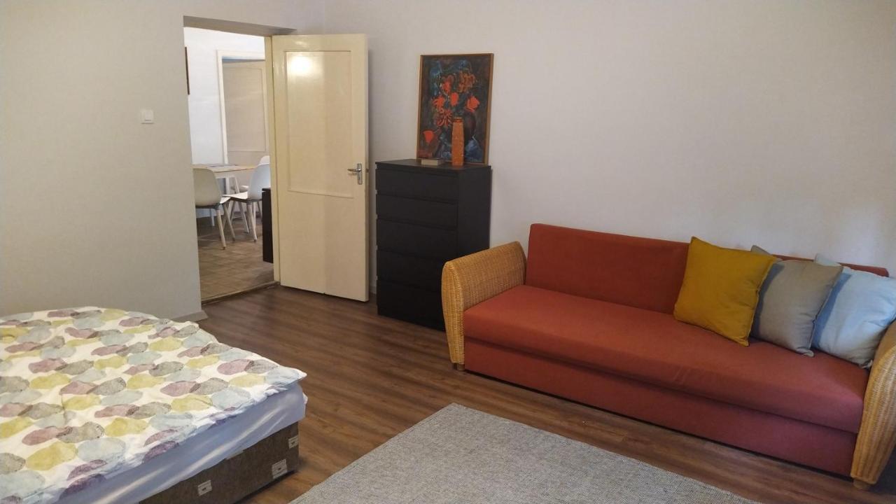 Tulipán Vendégház Apartamento Siófok Exterior foto