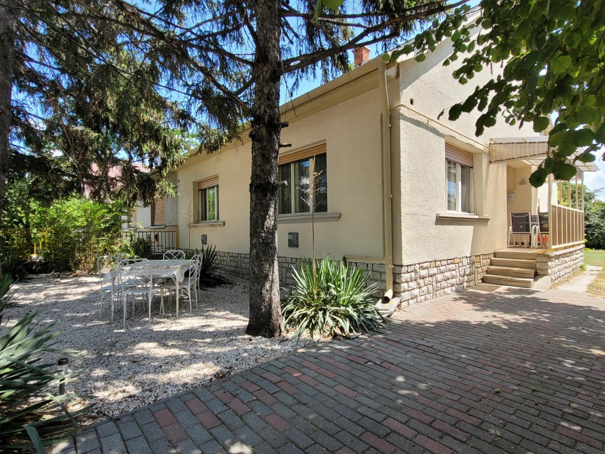 Tulipán Vendégház Apartamento Siófok Exterior foto